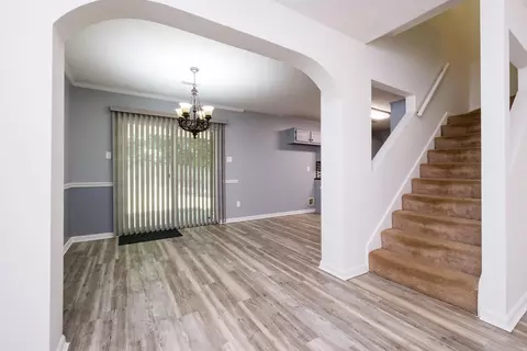 Entry Way - 6 Hickory Ridge Rd, Benton, AR 72019 photo 3 of 7