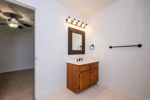 Bath - 6 Hickory Ridge Rd, Benton, AR 72019 photo 6 of 6