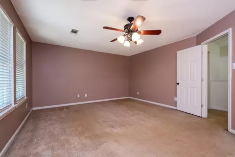 Bedroom - 6 Hickory Ridge Rd, Benton, AR 72019 photo 3 of 11