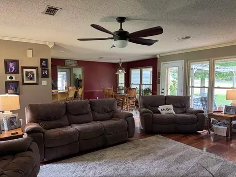 Living - 119 Mildred Ln, Beebe, AR 72012 photo 2 of 2