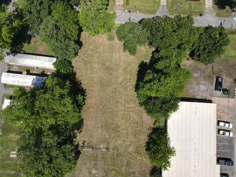 4423 E Broadway St, North Little Rock, AR 72117