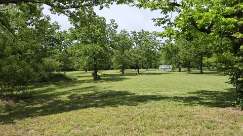 000 Wallis St, Mountain View, AR 72560