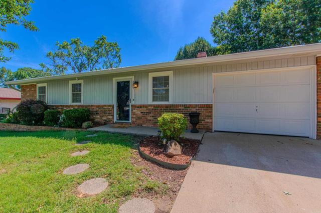 187 Meadowick Dr, Jacksonville, AR 72076