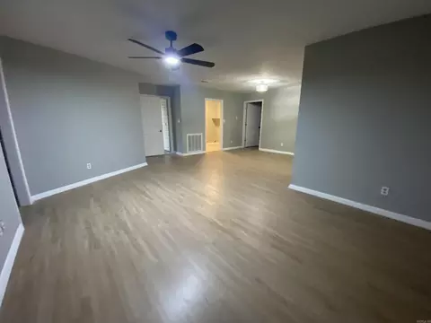 Living - 208 Ada Dr, Trumann, AR 72472 photo 1 of 8