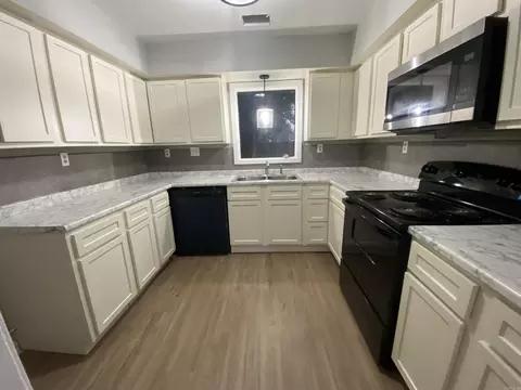 Kitchen - 208 Ada Dr, Trumann, AR 72472 photo 1 of 4