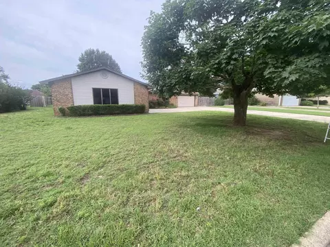 Exterior - 208 Ada Dr, Trumann, AR 72472 photo 4 of 5