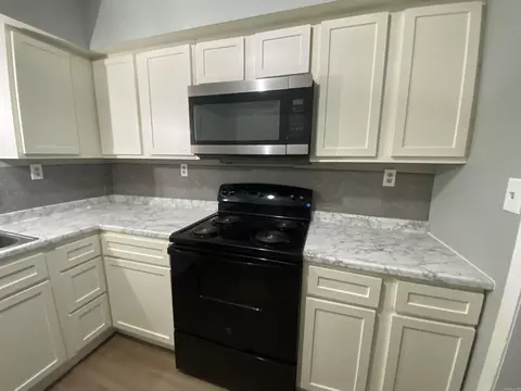 Kitchen - 208 Ada Dr, Trumann, AR 72472 photo 2 of 4