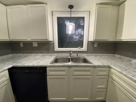 Kitchen - 208 Ada Dr, Trumann, AR 72472 photo 4 of 4