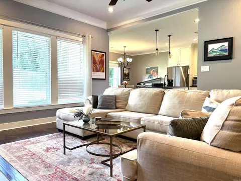 Living - 3158 Haley Ct, Benton, AR 72019 photo 5 of 5