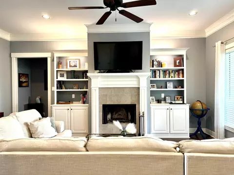 Living - 3158 Haley Ct, Benton, AR 72019 photo 2 of 5