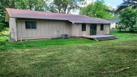 Other - 404 Maple Dr, Mountain View, AR 72560 photo 4 of 6