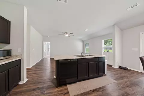 Entry Way - 23 Erwin Dr, Austin, AR 72007 photo 5 of 12