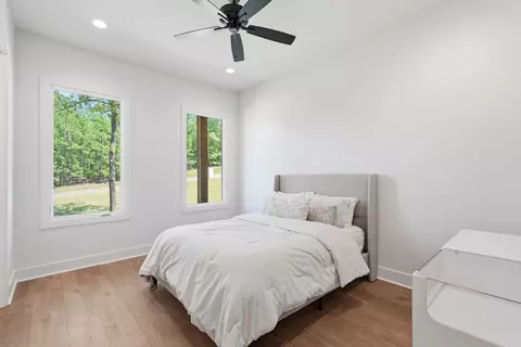 Bedroom - 17105 Valley View Loop, Roland, AR 72135 photo 3 of 3