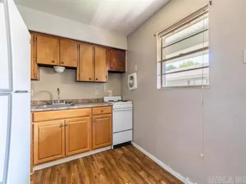 Kitchen - 818 W 28th Ave, Pine Bluff, AR 71603 photo 3 of 3