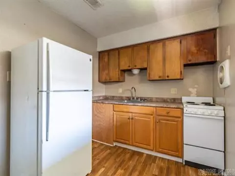 Kitchen - 818 W 28th Ave, Pine Bluff, AR 71603 photo 1 of 3