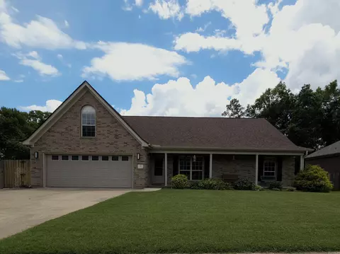 76 Lakeland Dr, Cabot, AR 72023