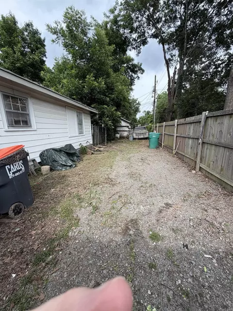 Exterior - 2405 S Cypress, Pine Bluff, AR 71603 photo 3 of 6