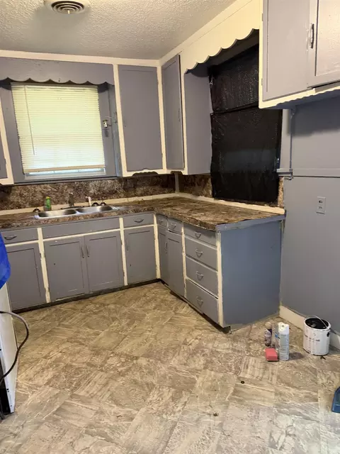 Kitchen - 2405 S Cypress, Pine Bluff, AR 71603 photo 1 of 1