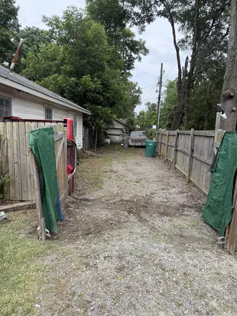 Exterior - 2405 S Cypress, Pine Bluff, AR 71603 photo 6 of 6