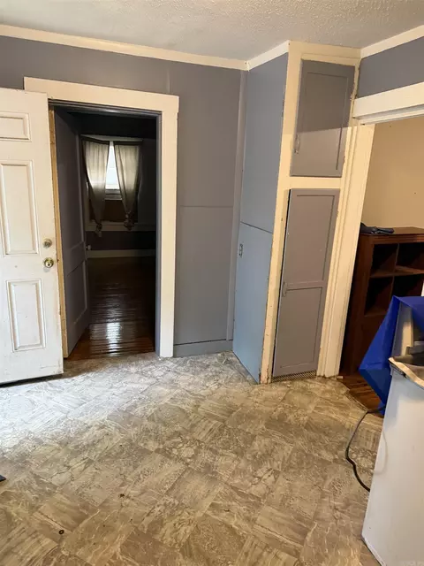 Entry Way - 2405 S Cypress, Pine Bluff, AR 71603 photo 2 of 2