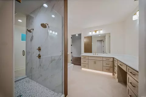 Bath - 3061 Avilla Manor Trl, Alexander, AR 72002 photo 7 of 11