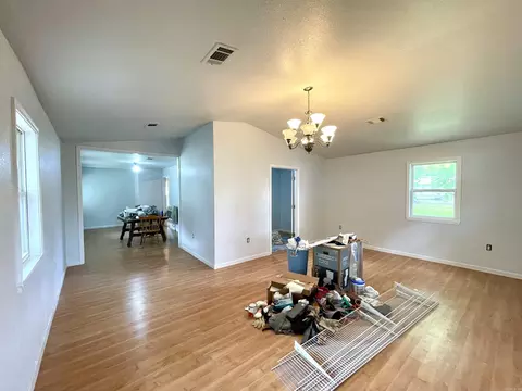 Living - 245 Birch St, Trumann, AR 72472 photo 1 of 4