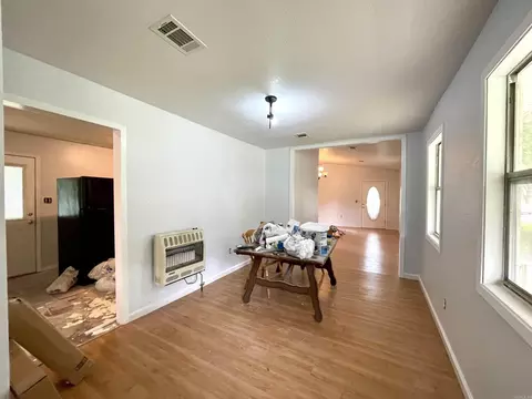 Living - 245 Birch St, Trumann, AR 72472 photo 4 of 4