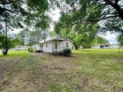 Exterior - 245 Birch St, Trumann, AR 72472 photo 4 of 7