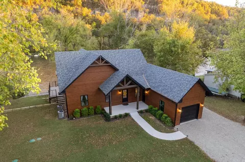 352 Wheatstone Pl, Cotter, AR 72626