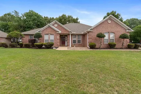 3810 Millbrook Dr, Bryant, AR 72022