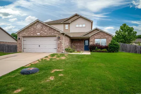 115 Harvick Cir, Cabot, AR 72023