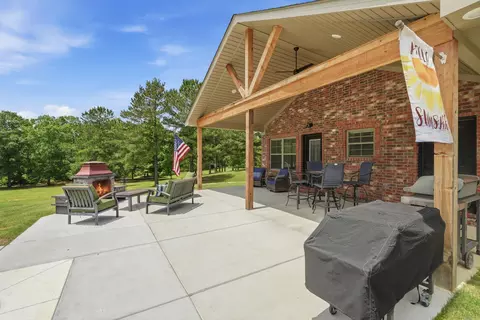 Exterior - 5603 Shore Dr, Hensley, AR 72065 photo 10 of 15