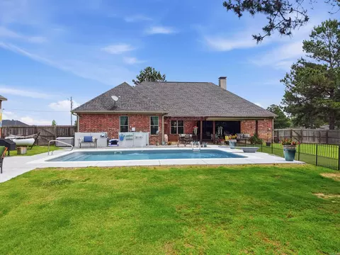 Exterior - 5603 Shore Dr, Hensley, AR 72065 photo 6 of 15