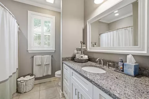 Bath - 5603 Shore Dr, Hensley, AR 72065 photo 3 of 4