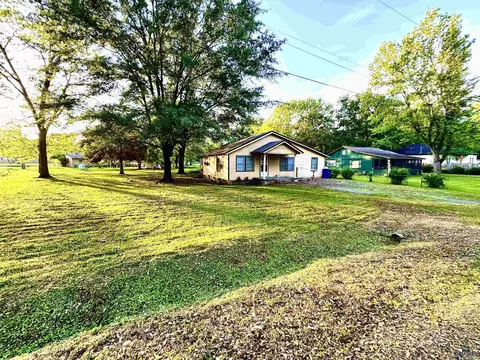 311 E College St, Beebe, AR 72012