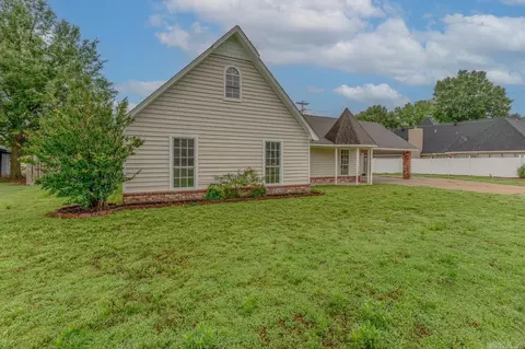 Exterior - 504 Honeysuckle Ln, Trumann, AR 72472 photo 3 of 10