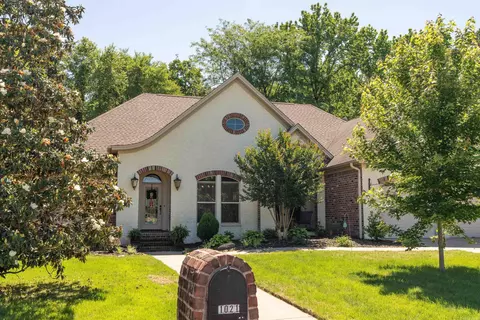 1021 Bent Tree Ln, Searcy, AR 72143