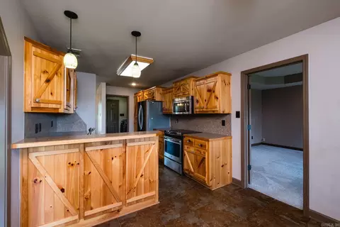 Kitchen - 4951 Dixie Ln, Benton, AR 72019 photo 1 of 6