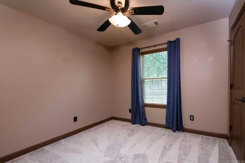Bedroom - 4951 Dixie Ln, Benton, AR 72019 photo 4 of 7