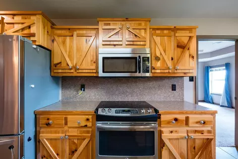 Kitchen - 4951 Dixie Ln, Benton, AR 72019 photo 5 of 6