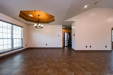 Living - 4951 Dixie Ln, Benton, AR 72019 photo 4 of 9