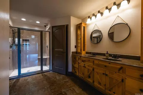 Bath - 4951 Dixie Ln, Benton, AR 72019 photo 1 of 3