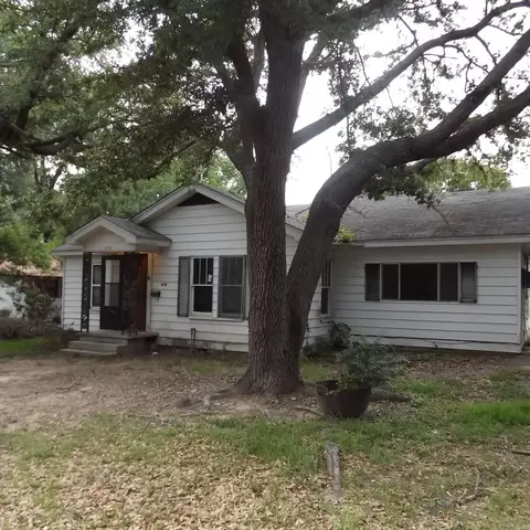 578 Jenkins St, Camden, AR 71701