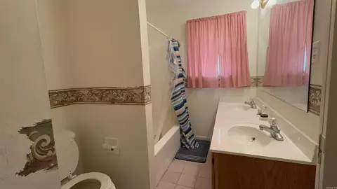 412 Calvert Rd, Forrest City, AR 72335