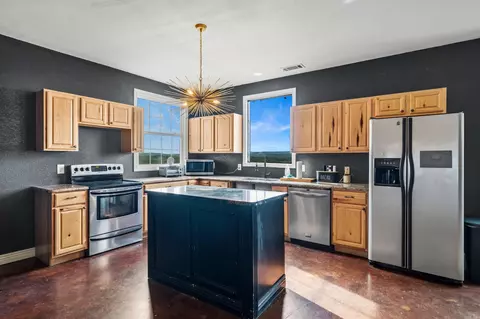 Kitchen - 115 E Hawkview Pl, Royal, AR 71968 photo 4 of 4