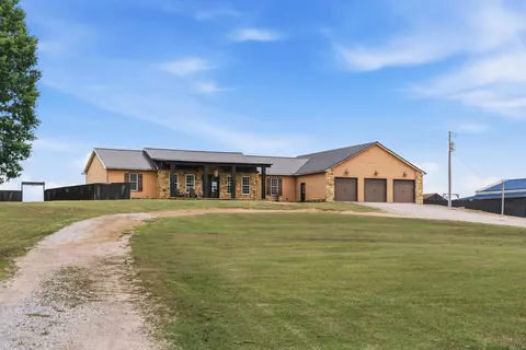 Exterior - 115 E Hawkview Pl, Royal, AR 71968 photo 2 of 10