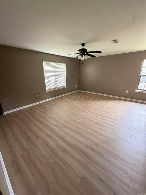 Living - 2575 Winchester Dr, Conway, AR 72032 photo 1 of 3