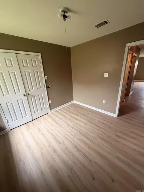 Bedroom - 2575 Winchester Dr, Conway, AR 72032 photo 5 of 7
