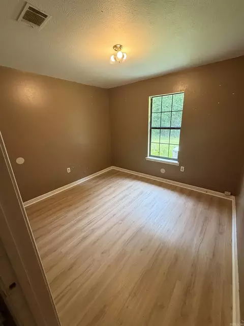 Bedroom - 2575 Winchester Dr, Conway, AR 72032 photo 2 of 7