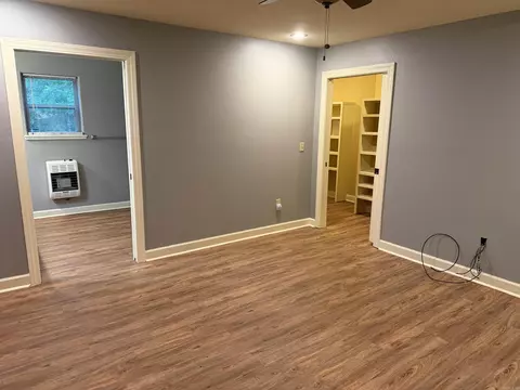 Living - 252 J Lynne Dr, Mountain View, AR 72560 photo 4 of 5